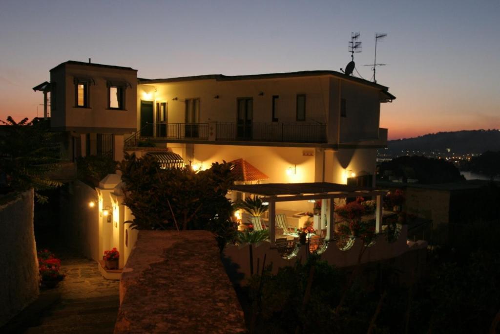 B&B Dea Fortuna Bacoli Exterior foto